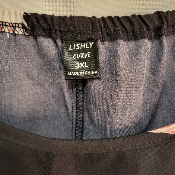 Shein tank top - Picture 3 of 3